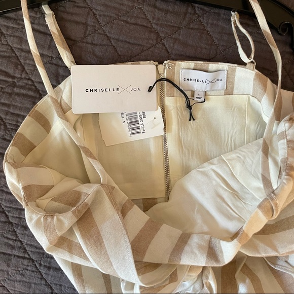 Ivory & Tan Striped Crop Top with Bow - Picture 4 of 4
